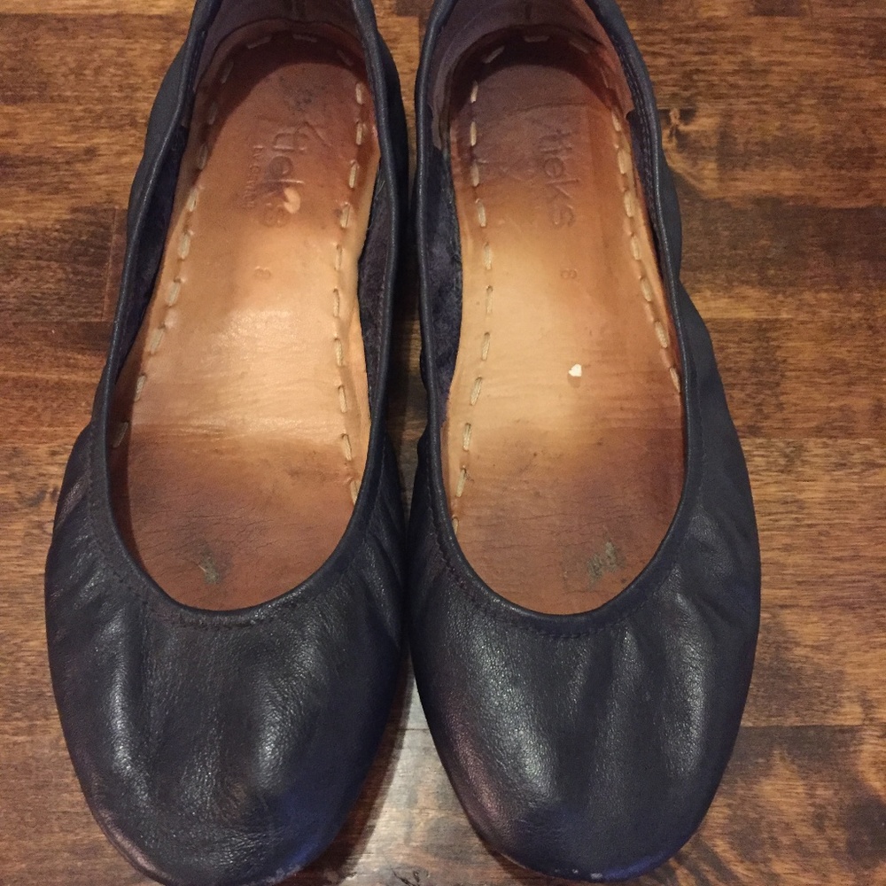 California Navy Tieks